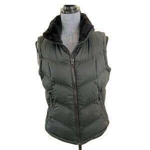 Columbia Down Black Vest with Faux Fur Collar